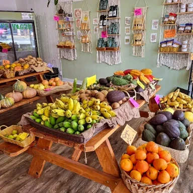 Kainaliu Fresh Store Interior